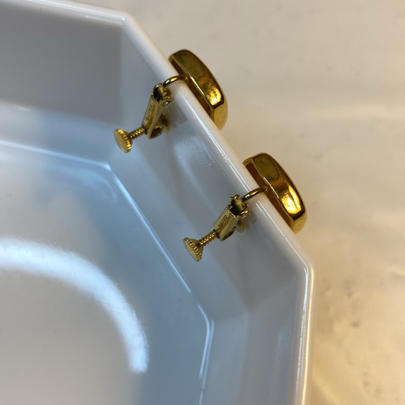 Vintage Napier Gold Tone Clip-on Earrings - Picture 3 of 6